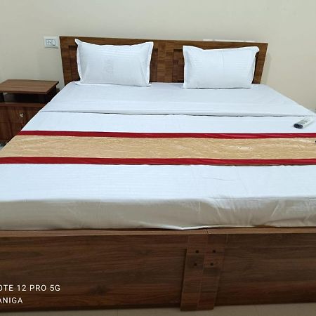 Premier Inn Lodge Mangalore Exterior photo