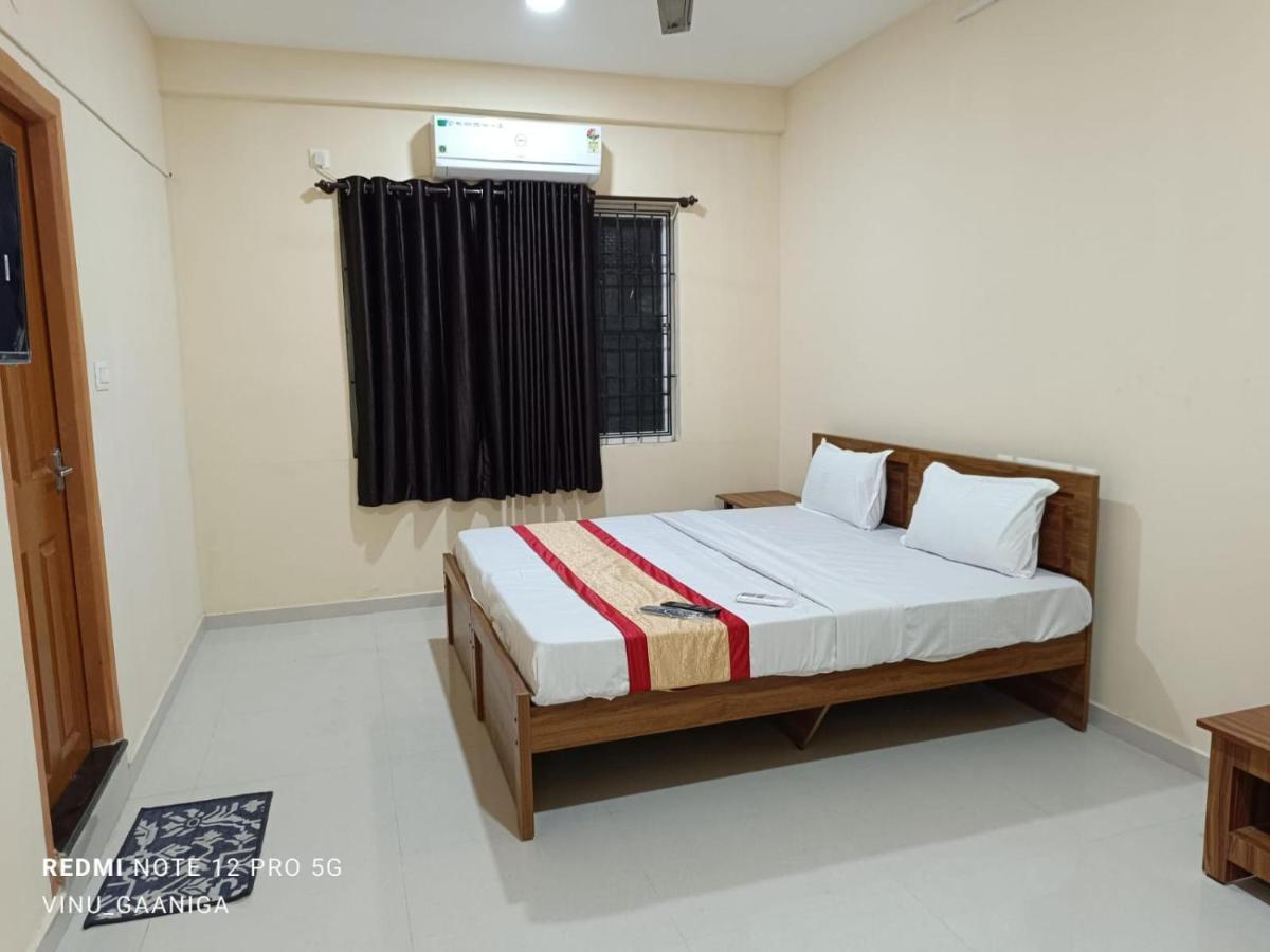 Premier Inn Lodge Mangalore Exterior photo