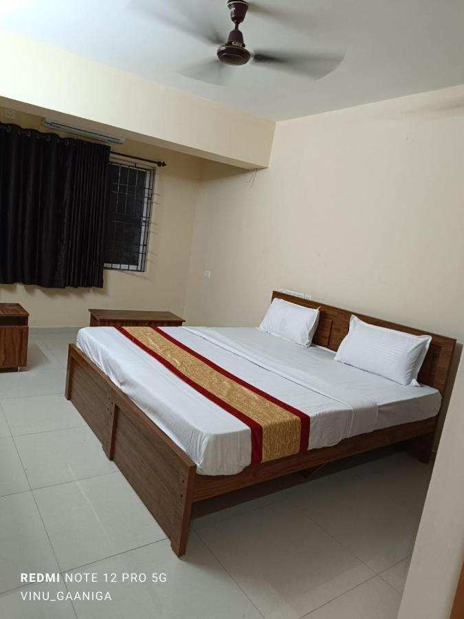 Premier Inn Lodge Mangalore Exterior photo